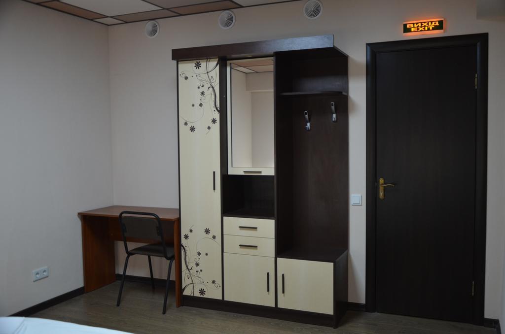 Hostel Vshokoladi Kiev Habitación foto