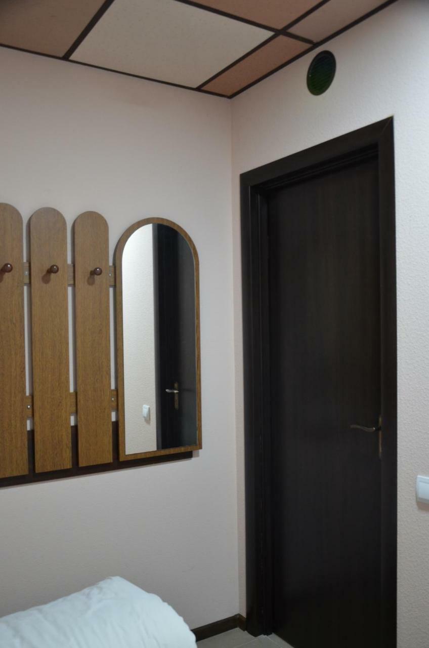 Hostel Vshokoladi Kiev Exterior foto